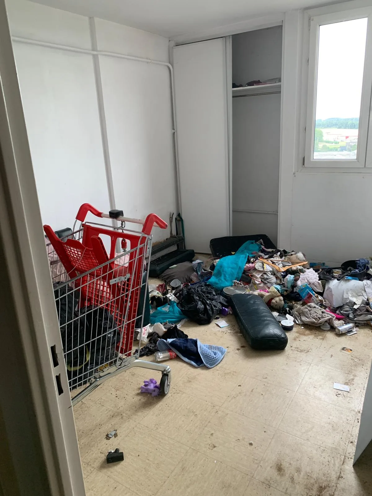 Comment conseiller un bailleur pour intégrer des visites régulières et repérer les dérives tôt à Paris et dans ses environs