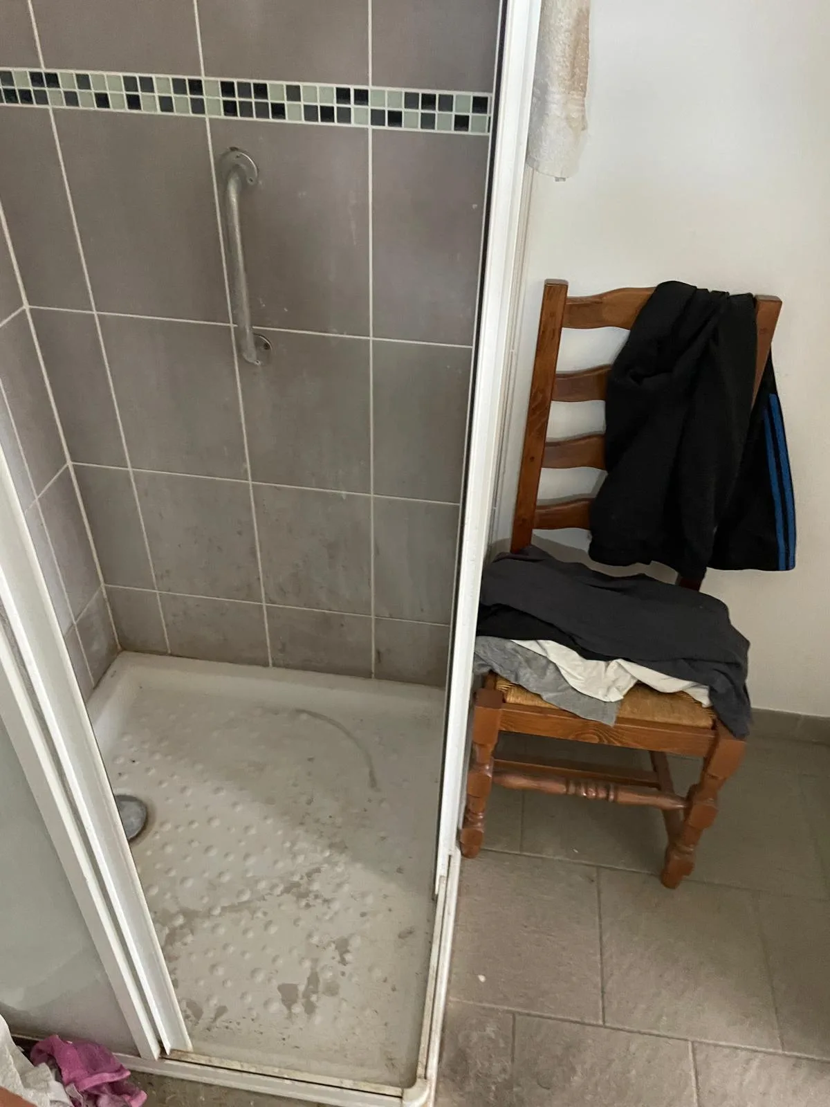 Que faire si la personne Diogène menace de quitter le logement plutôt que de laisser nettoyer ? Que faire si la personne Diogène menace de quitter le logement plutôt que de laisser nettoyer ?